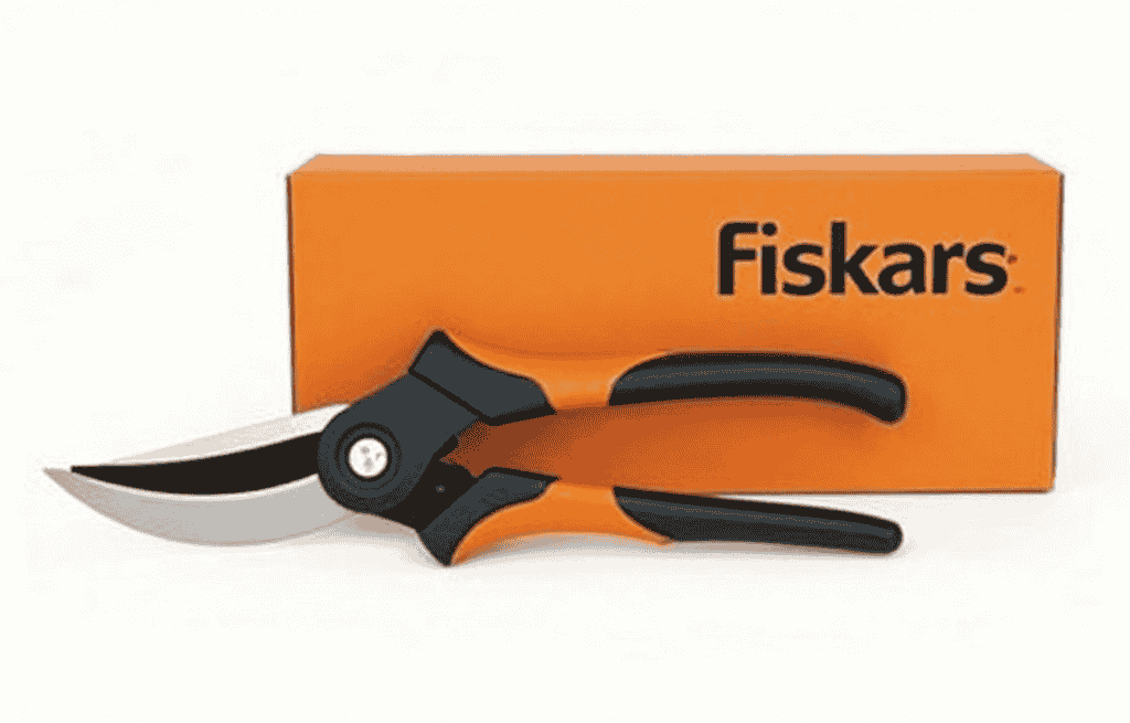 Best Garden Shears for Pruning: Top 5 Picks 2 Fiskars Bypass Pruning Shears - Branch Cutter